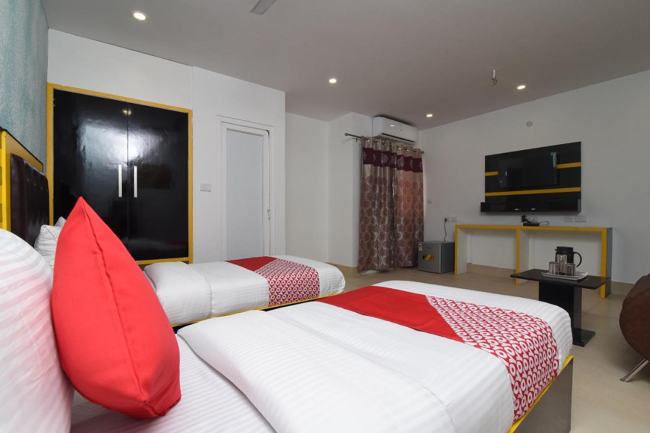 Capital O 13310 Noida Suites Экстерьер фото