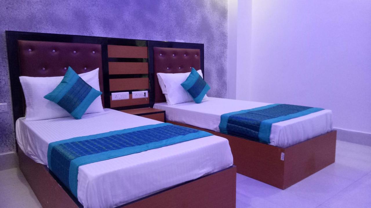 Capital O 13310 Noida Suites Экстерьер фото